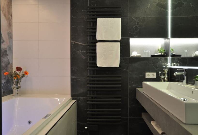 ホテル Ratskeller Wiedenbruck