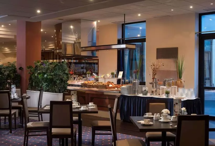 Отель Wyndham Garden Duesseldorf Mettmann