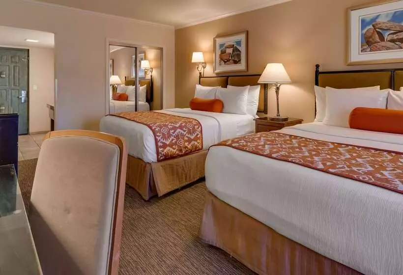 Отель Best Western Plus Arroyo Roble & Creekside Villas