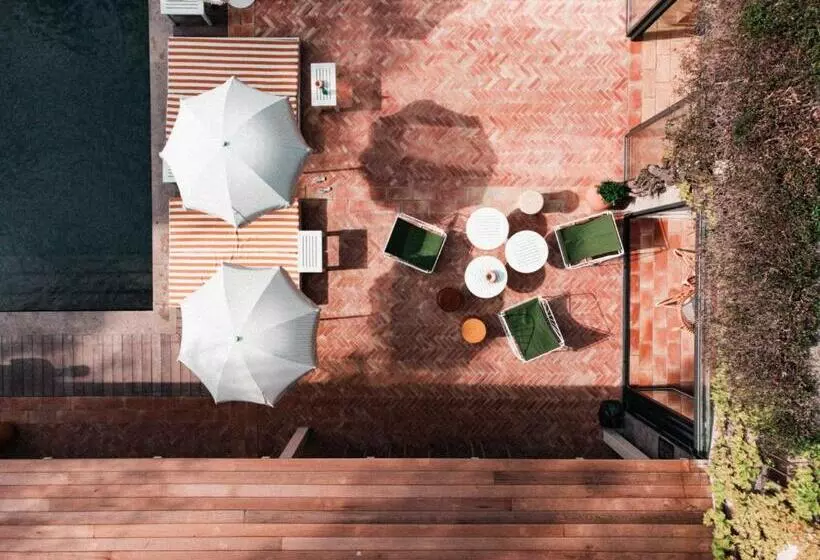 Отель Des Lices