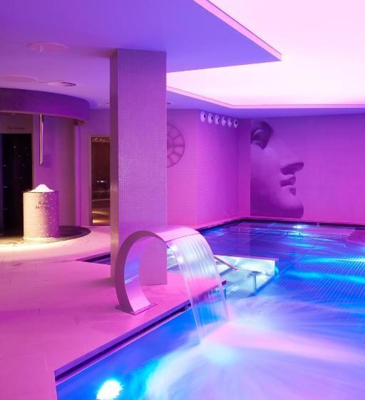 Grand Plaza Hotel & Wellness