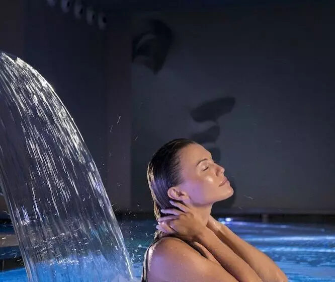 Grand Plaza Hotel & Wellness