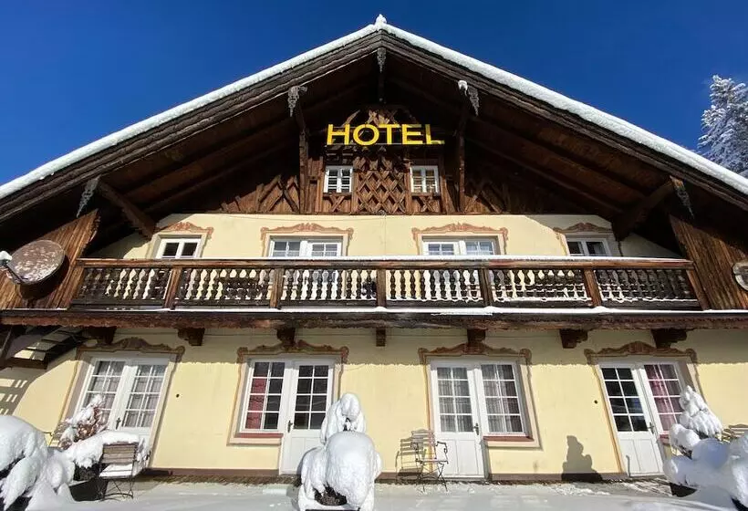 Отель Restaurant Grünwalderhof