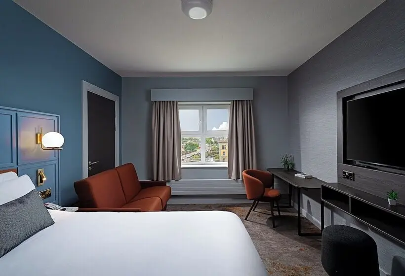 هتل Leonardo Galway