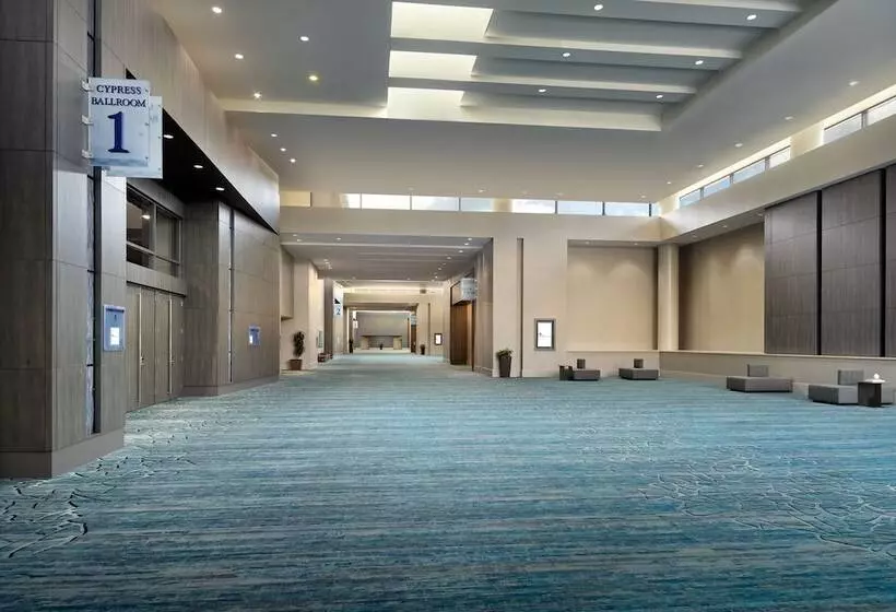 Отель Orlando World Center Marriott