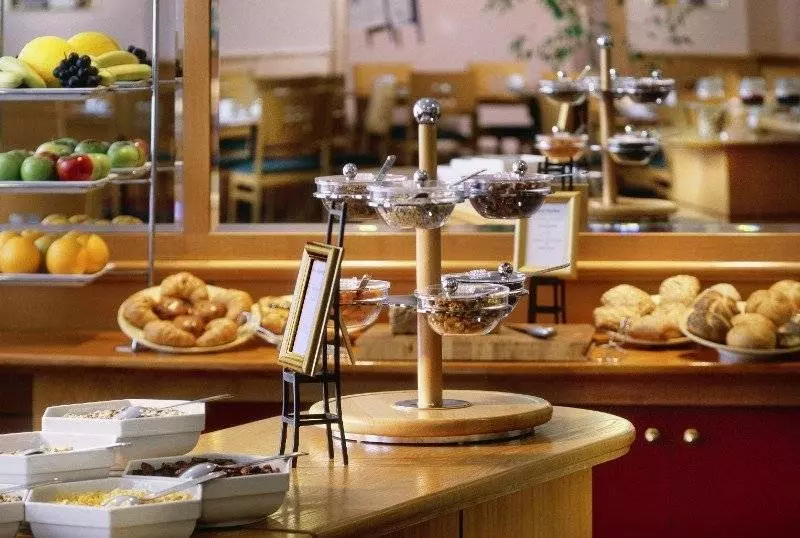 ホテル Trip Inn Frankfurt Nordwestzentrum