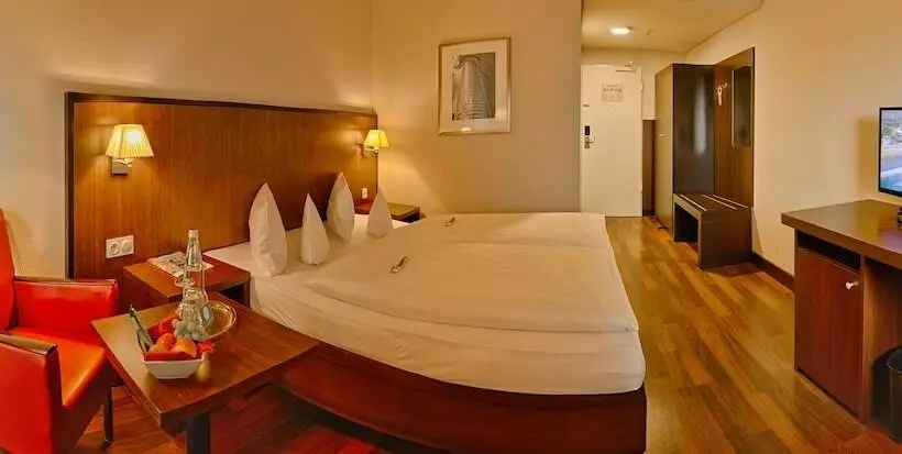 ホテル Trip Inn Frankfurt Nordwestzentrum