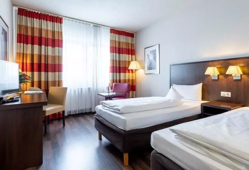 ホテル Trip Inn Frankfurt Nordwestzentrum