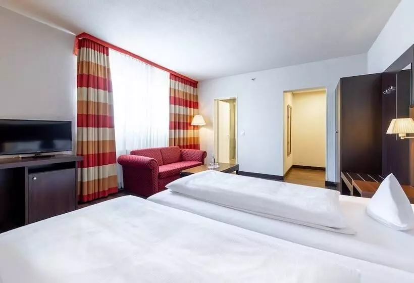 ホテル Trip Inn Frankfurt Nordwestzentrum