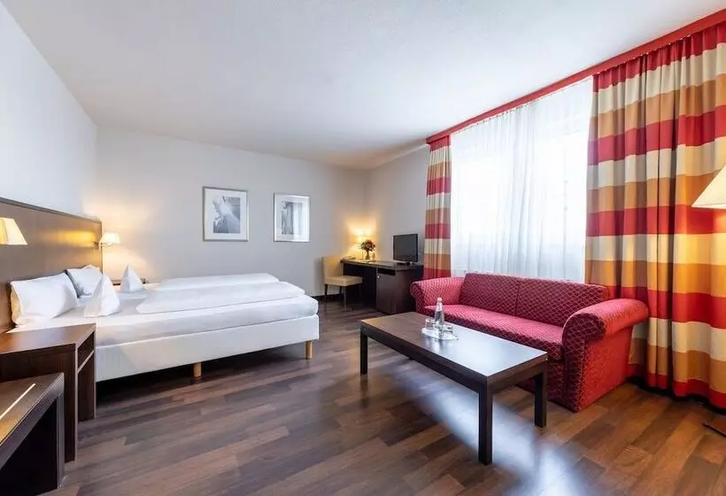 ホテル Trip Inn Frankfurt Nordwestzentrum