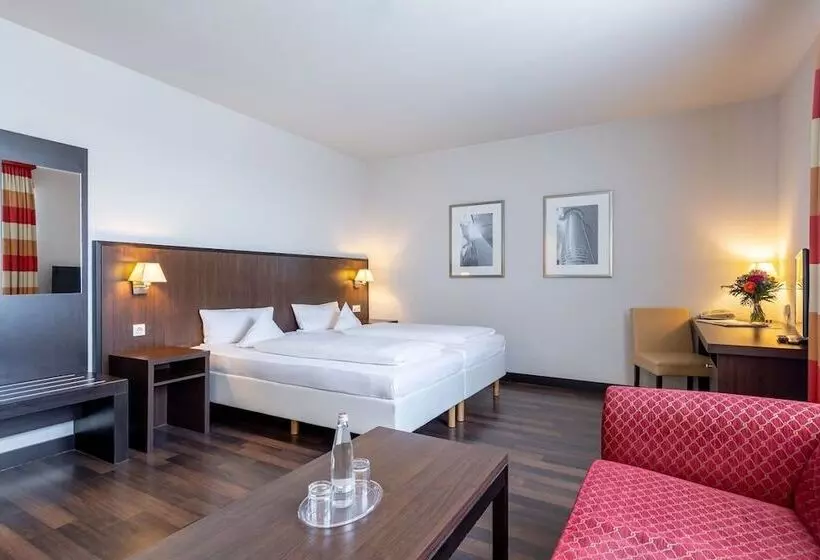 ホテル Trip Inn Frankfurt Nordwestzentrum