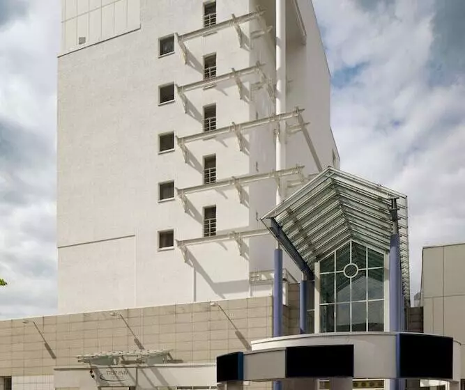 ホテル Trip Inn Frankfurt Nordwestzentrum