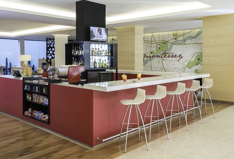 Hotel Fiesta Inn Monterrey Valle