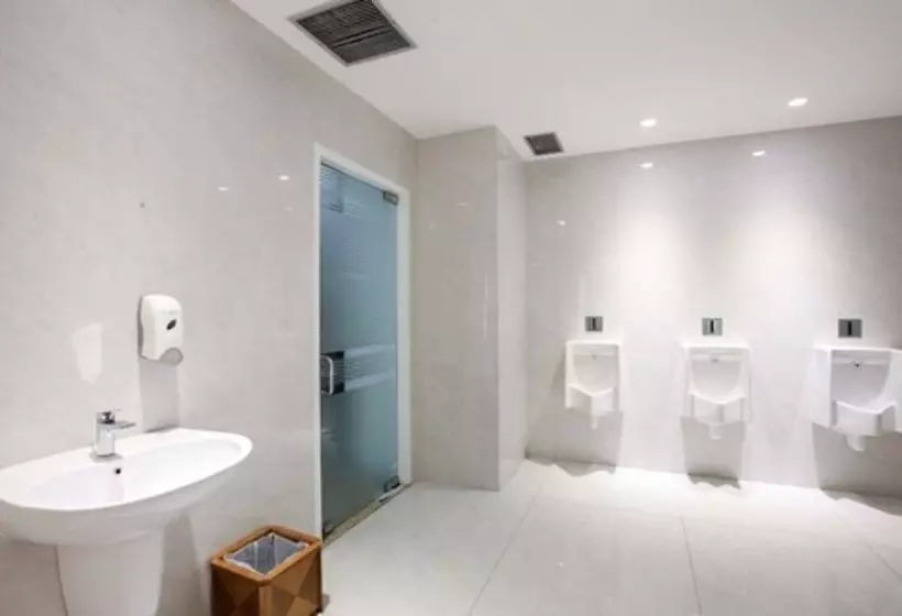 Surabaya Suites Hotel Powered By Archipelago