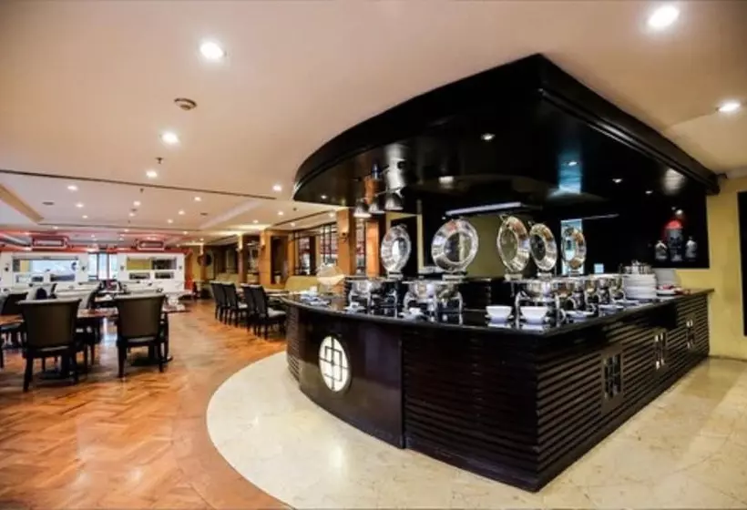 Surabaya Suites Hotel Powered By Archipelago