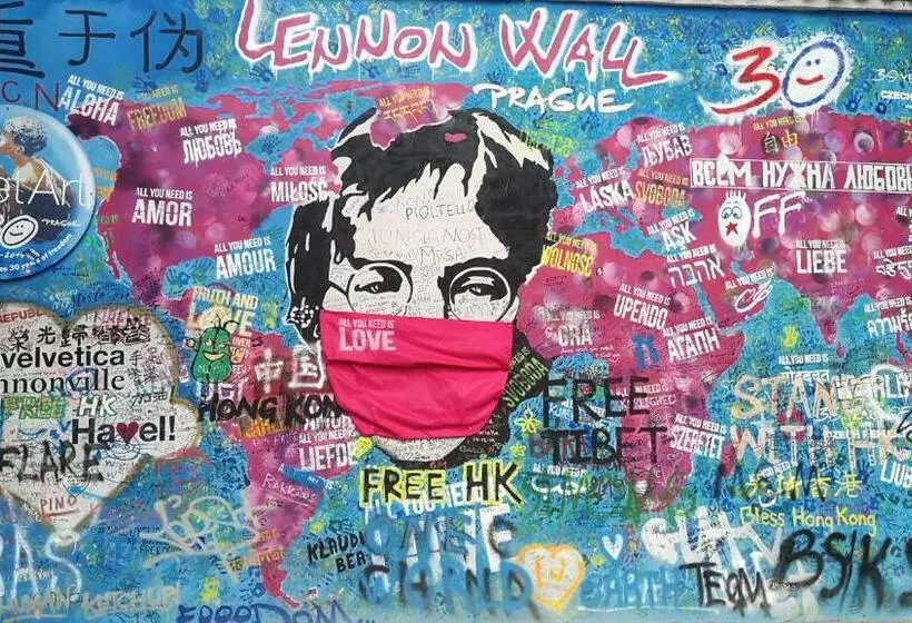 호텔 Tulipan Pruhonice