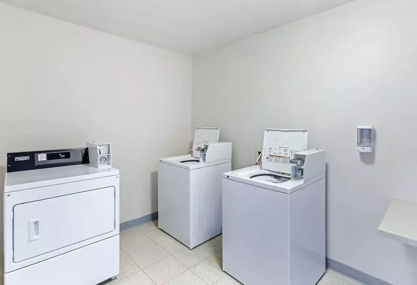 בית מלון כפרי Best Western Superstition Springs Inn