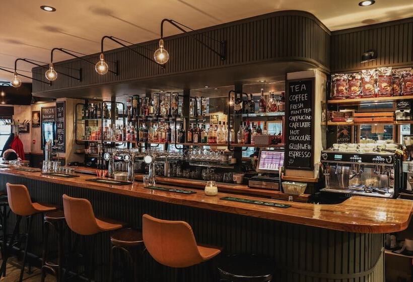 בית מלון כפרי Corner House