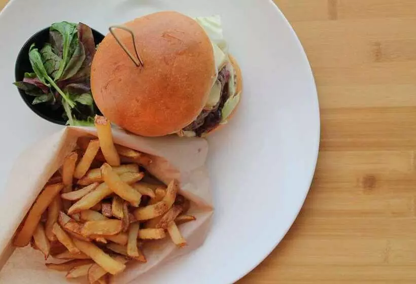 בית מלון כפרי Hilton Paris Charles De Gaulle Airport