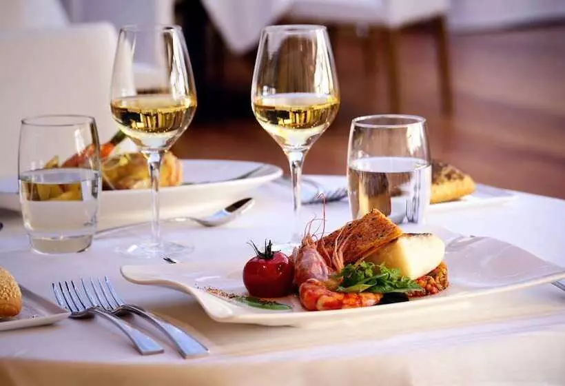 ホテル Mercure Montpellier Centre Antigone