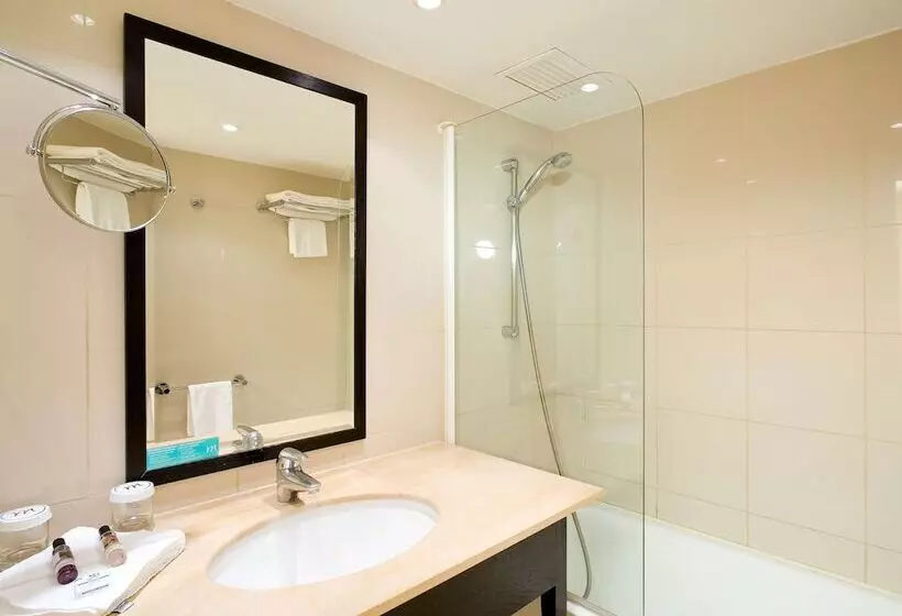 ホテル Mercure Montpellier Centre Antigone