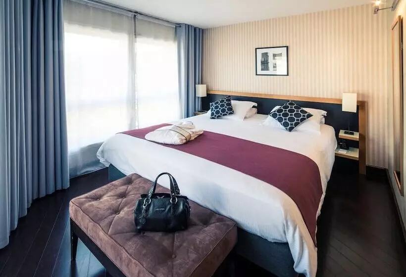 ホテル Mercure Montpellier Centre Antigone