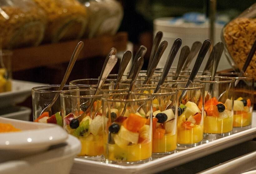 בית מלון כפרי Grand Mercure Curitiba Rayon