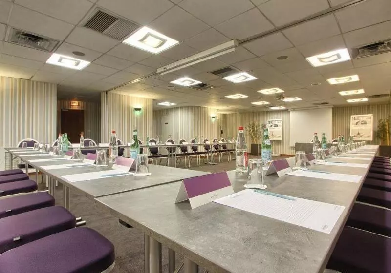 هتل Mercure Paris 19 Philharmonie La Villette