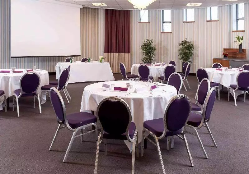 هتل Mercure Paris 19 Philharmonie La Villette