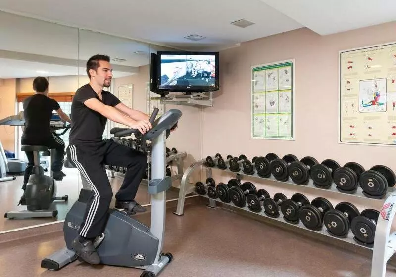 هتل Mercure Paris 19 Philharmonie La Villette