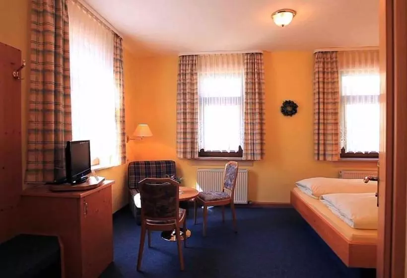 Отель Stadt Suhl