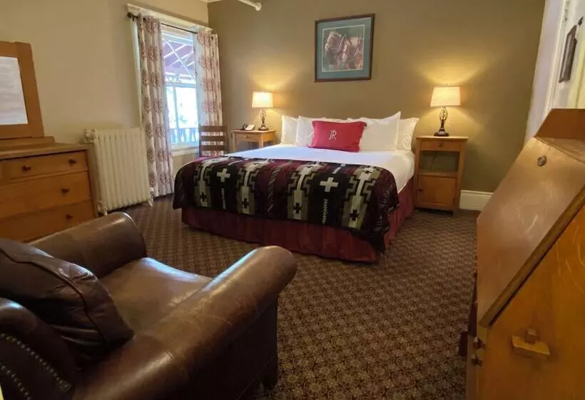 בית מלון כפרי The Historic Redstone Inn