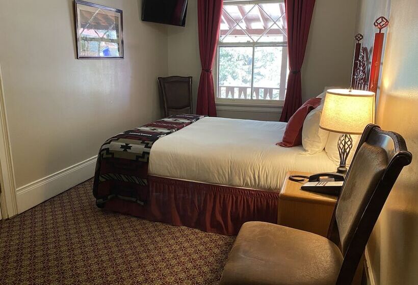 هتل The Historic Redstone Inn