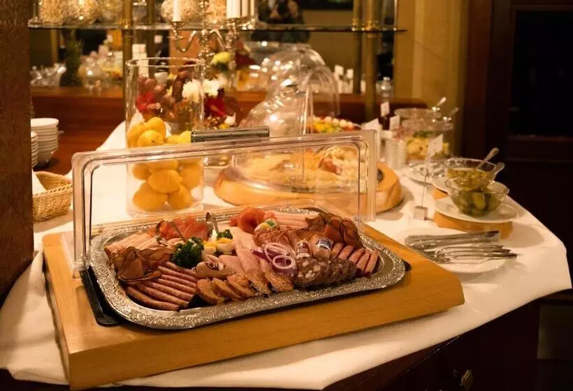 Akzent Hotel Am Goldenen Strauss