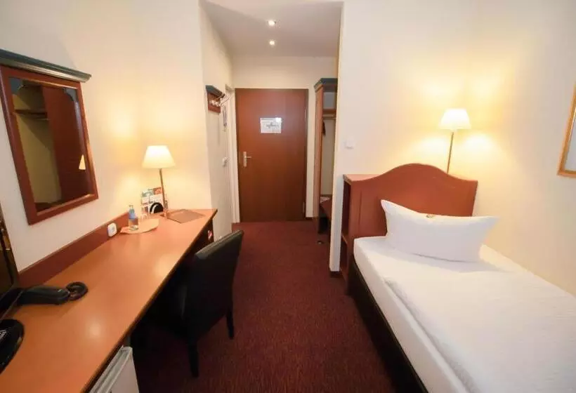 Akzent Hotel Am Goldenen Strauss