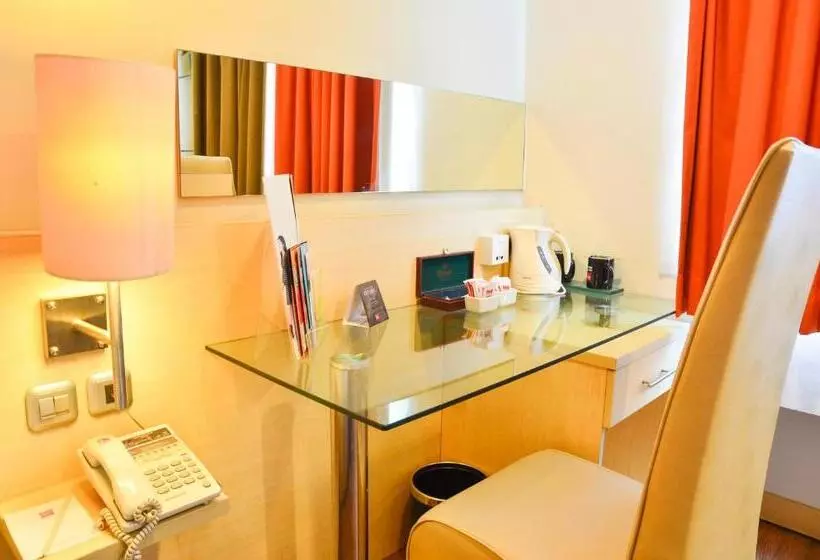 Hotel Ibis Jakarta Arcadia