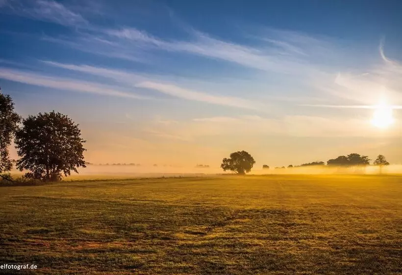 Hotelli Zur Post  Ein Rovell