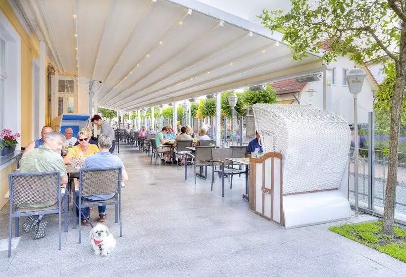 Hotelli Zur Post  Ein Rovell