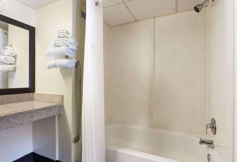 فندق Heritage Inn Augusta