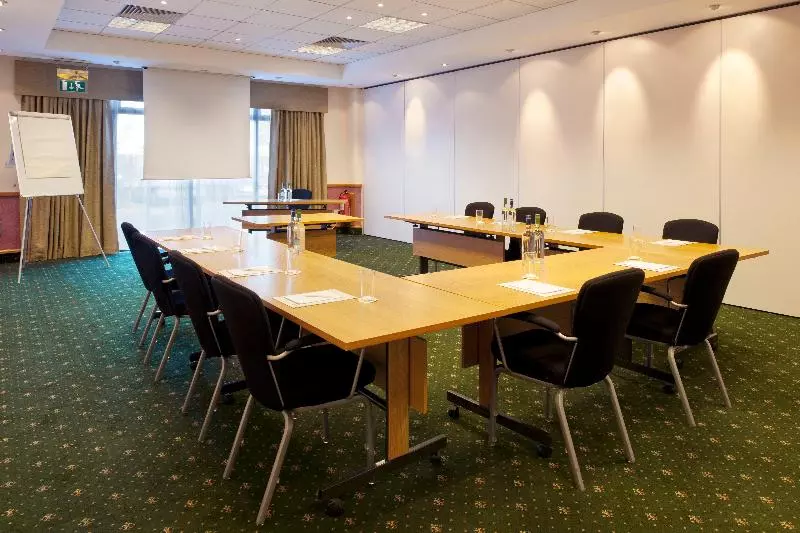 ホテル Holiday Inn Glasgow   East Kilbride, An Ihg