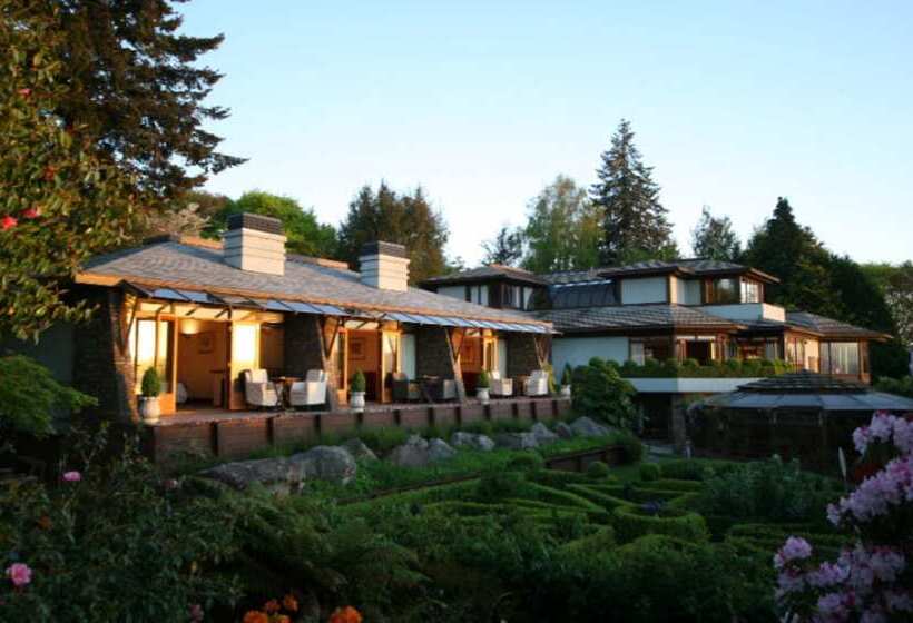 בית מלון כפרי Lake Taupo Lodge