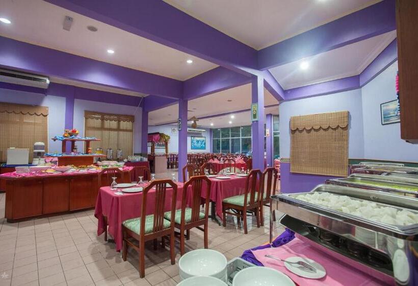 בית מלון כפרי Seri Malaysia Rompin