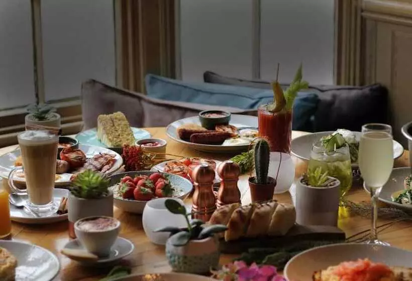 Отель The Knife & Cleaver