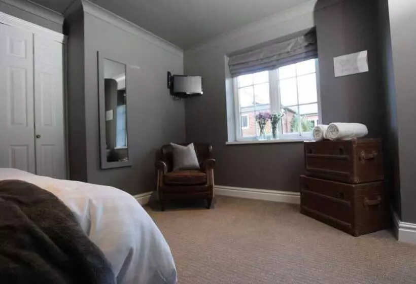 Отель The Knife & Cleaver