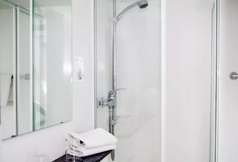 בית מלון כפרי City