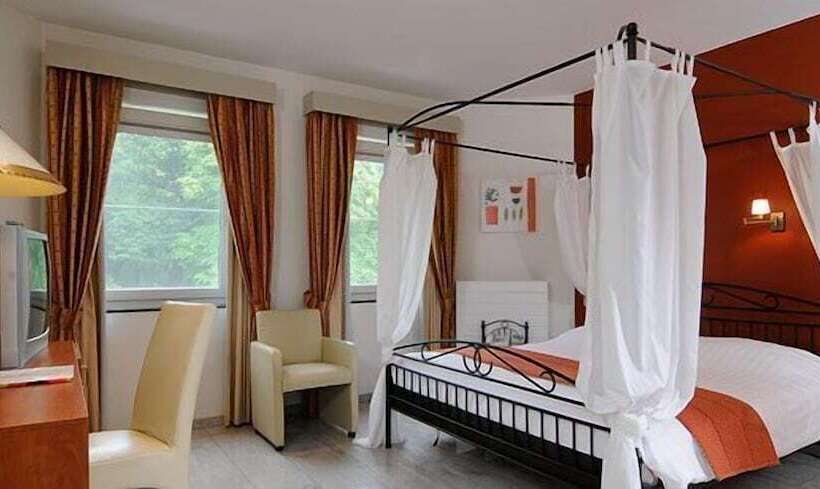 בית מלון כפרי Kasteel Wurfeld