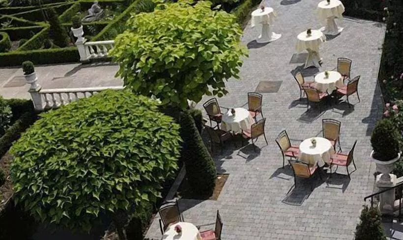 هتل Kasteel Wurfeld