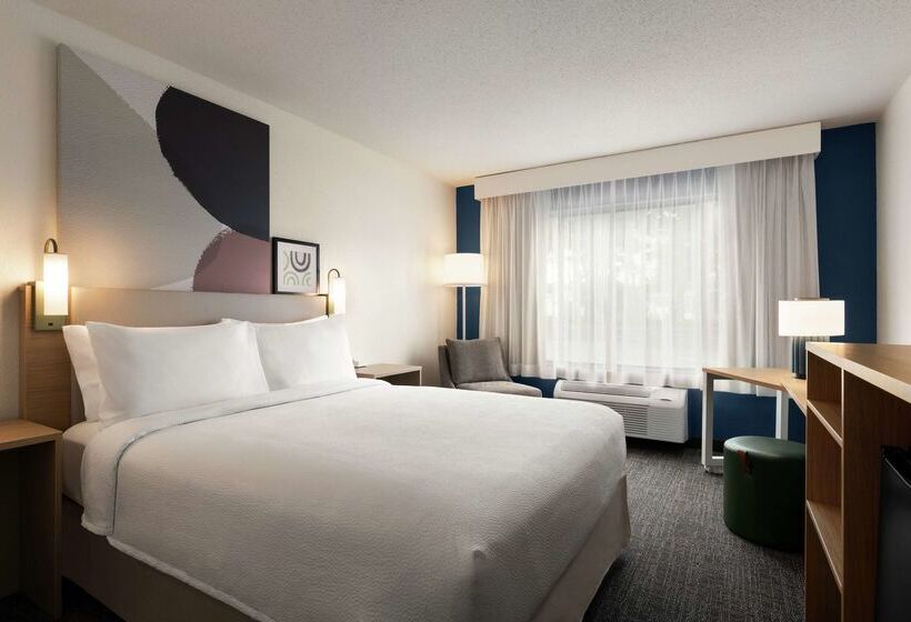 فندق Spark By Hilton Mystic Groton