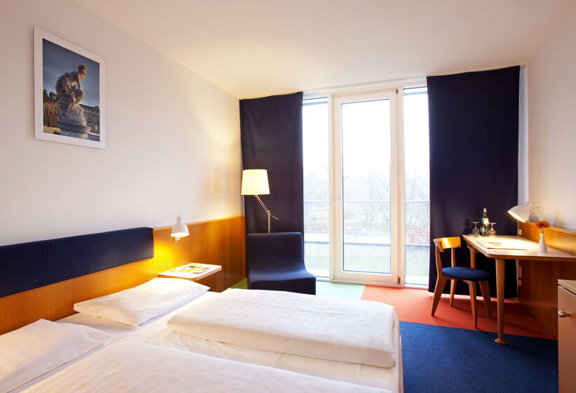 Hotel Vienna House By Wyndham Havelufer Potsdam