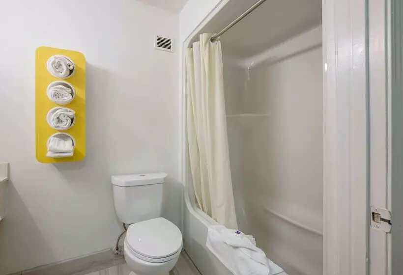 Motel 6 Suwanee, Ga   Gwinnett Center